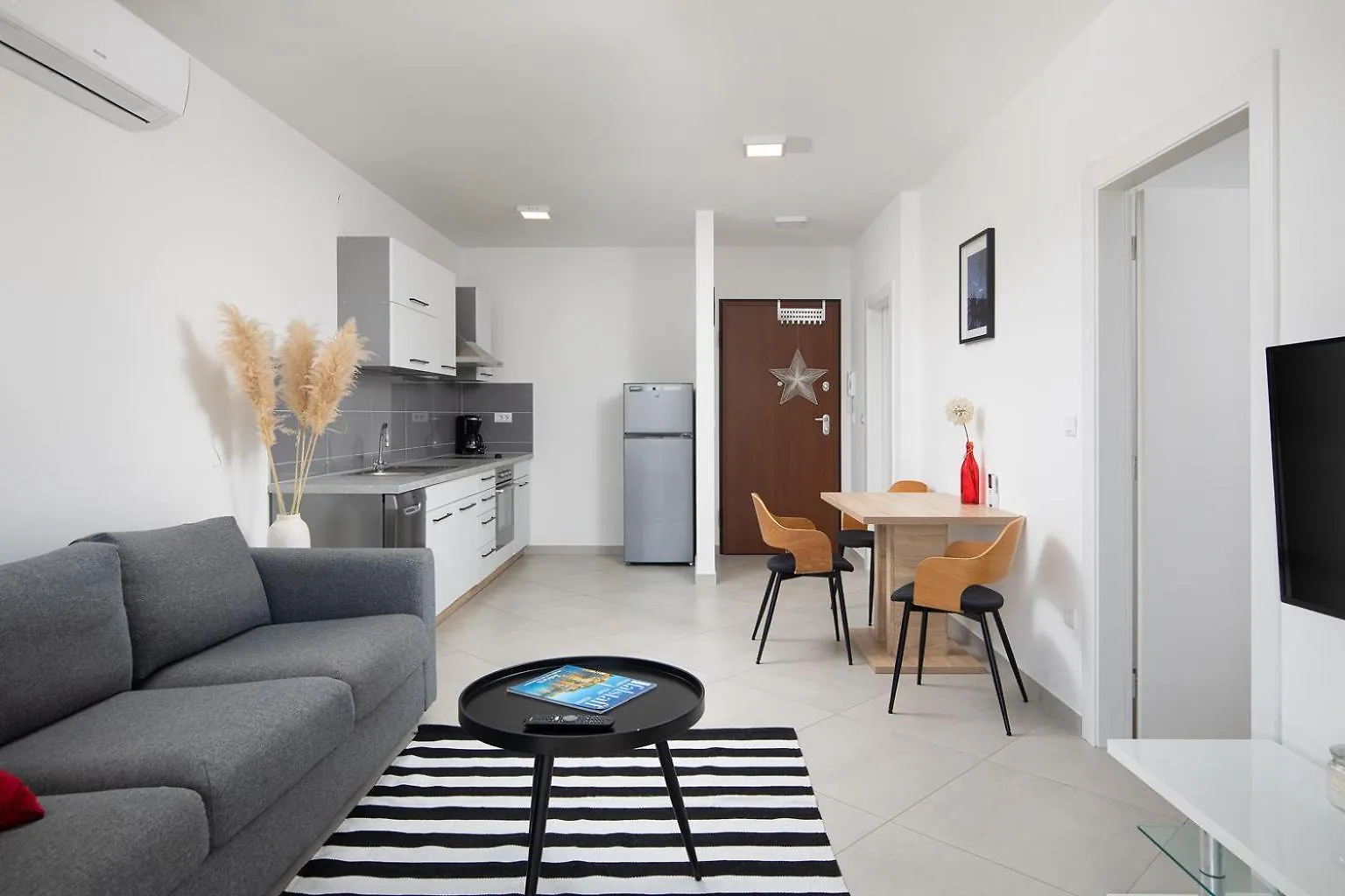 Apartment Sale El Sol 梅杜林 0*,  克罗地亚